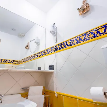 Guest house White Lerici