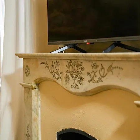 White Guest house 4*