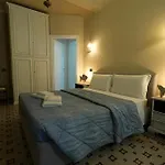 White 4*