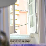White ゲストハウス レーリチ