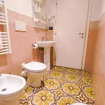 White ゲストハウス レーリチ