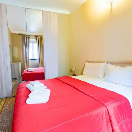 White 4* Lerici