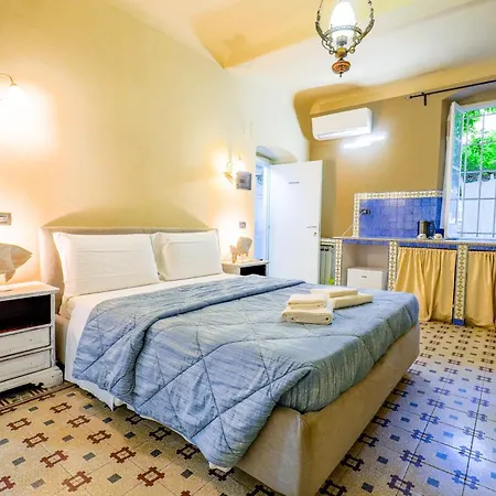 White 4* Lerici