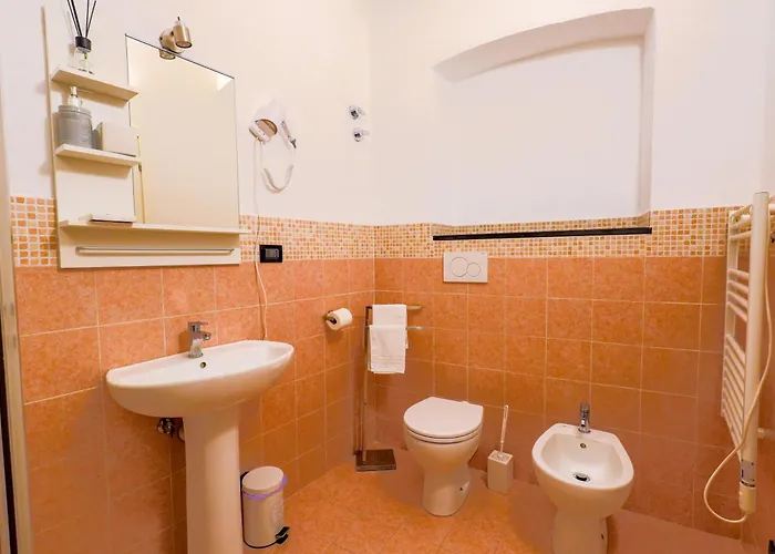 White Πανσιόν 4*